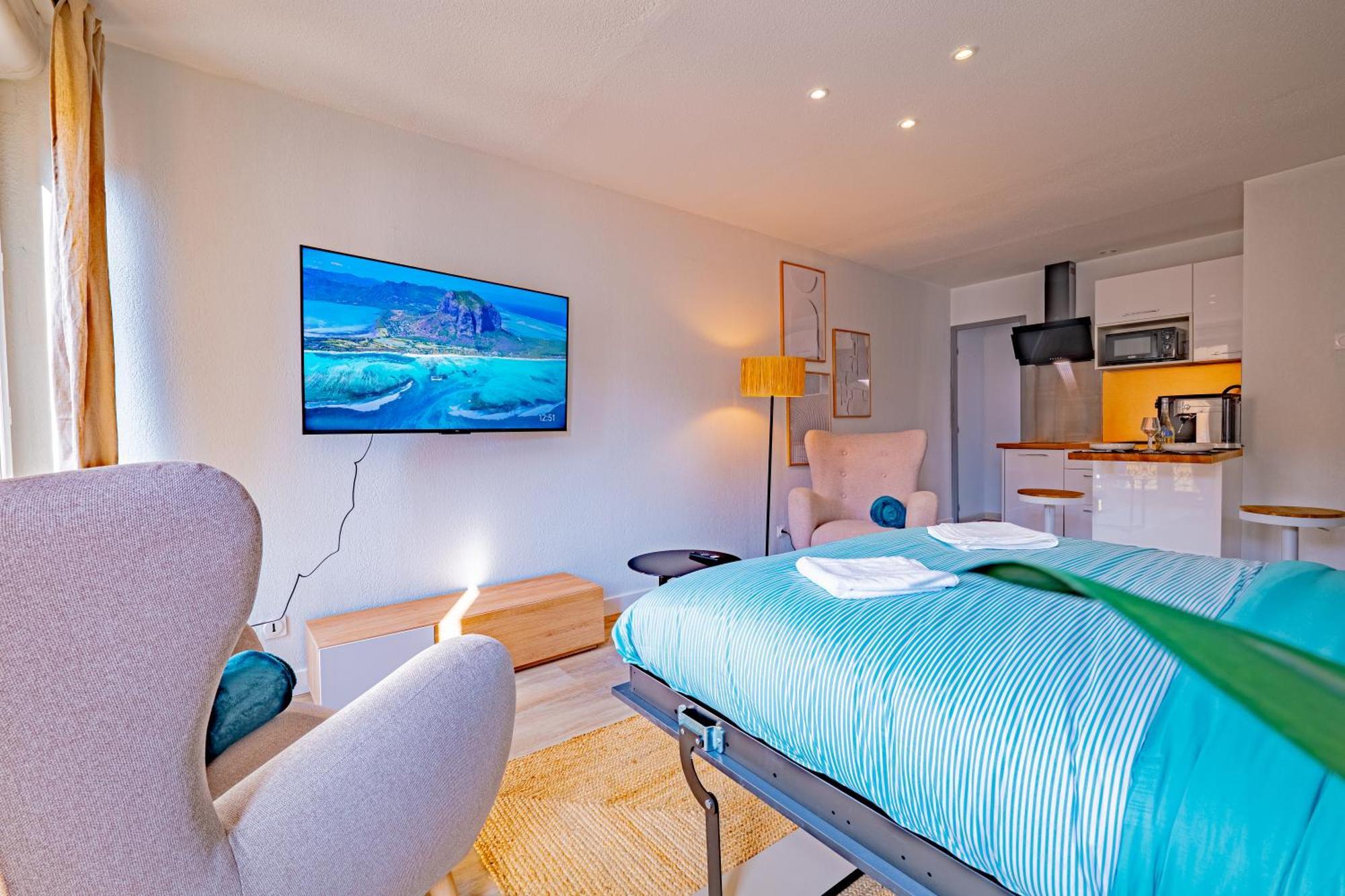 Les Suites Du Castillet Перпиньан Экстерьер фото