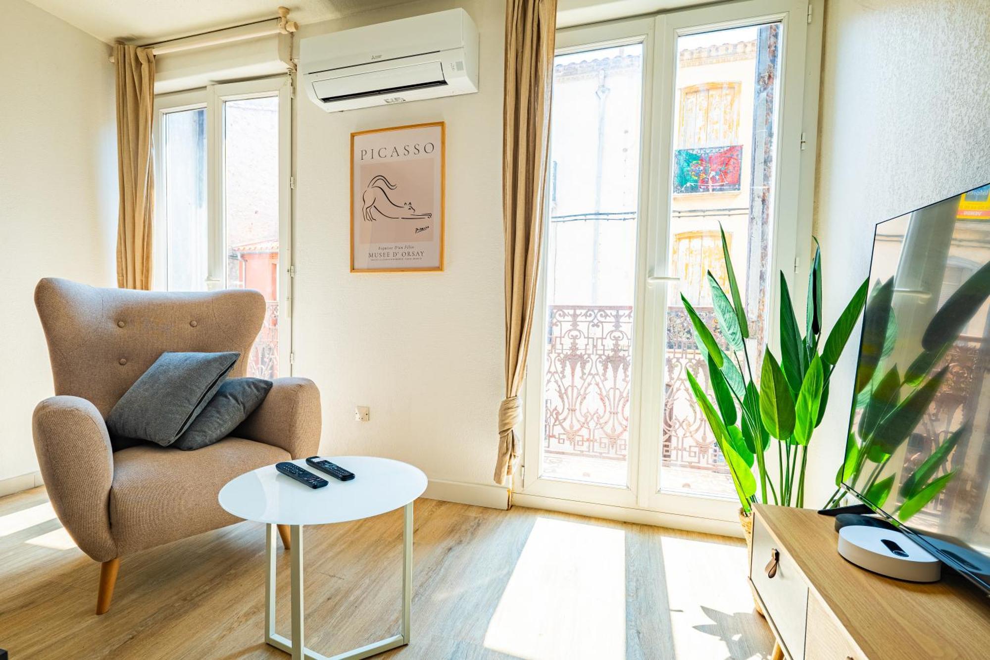 Les Suites Du Castillet Перпиньан Экстерьер фото